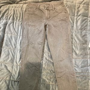 Maurices grey skinny jeans